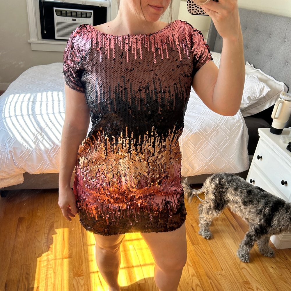 Sequin mini dress scoopback